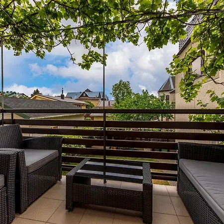 ホームステイ Palangos